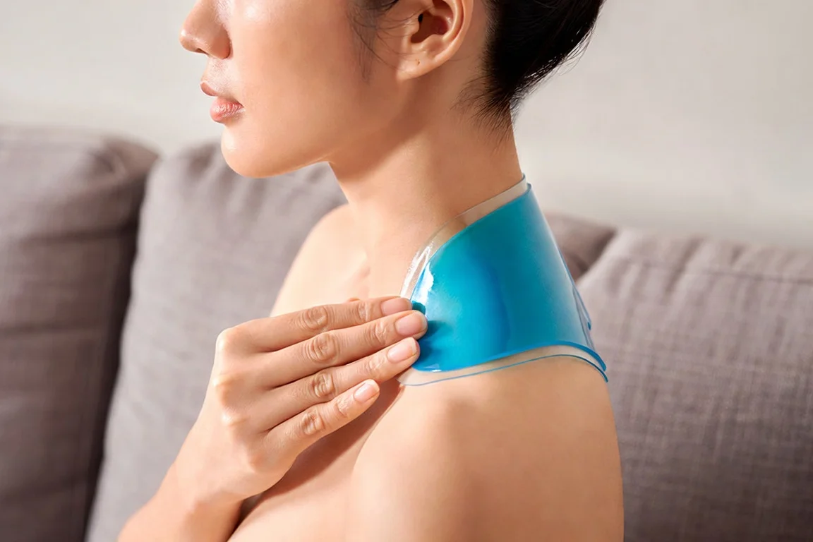como aliviar contractura clavicula calor frio